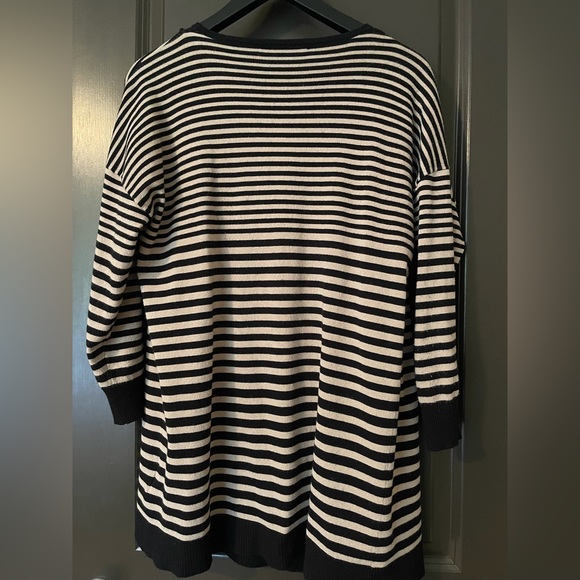 Black and Tan striped tunic cardigan - Picture 4 of 4